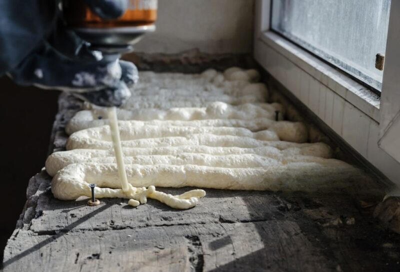 15 Benefits of Spray Foam Insulation in Attics: What to Look for